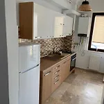 Solid Apartment *