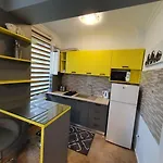 Apartment Solid Mamaia