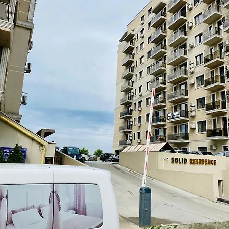 Solid * Mamaia