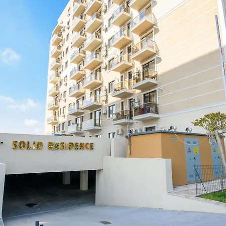 Solid Mamaia