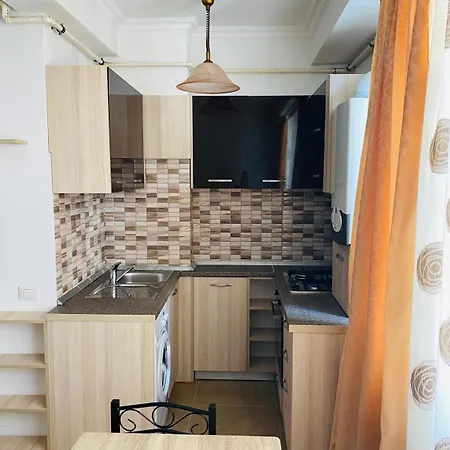 Solid * Mamaia