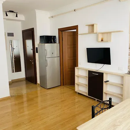 Solid Mamaia